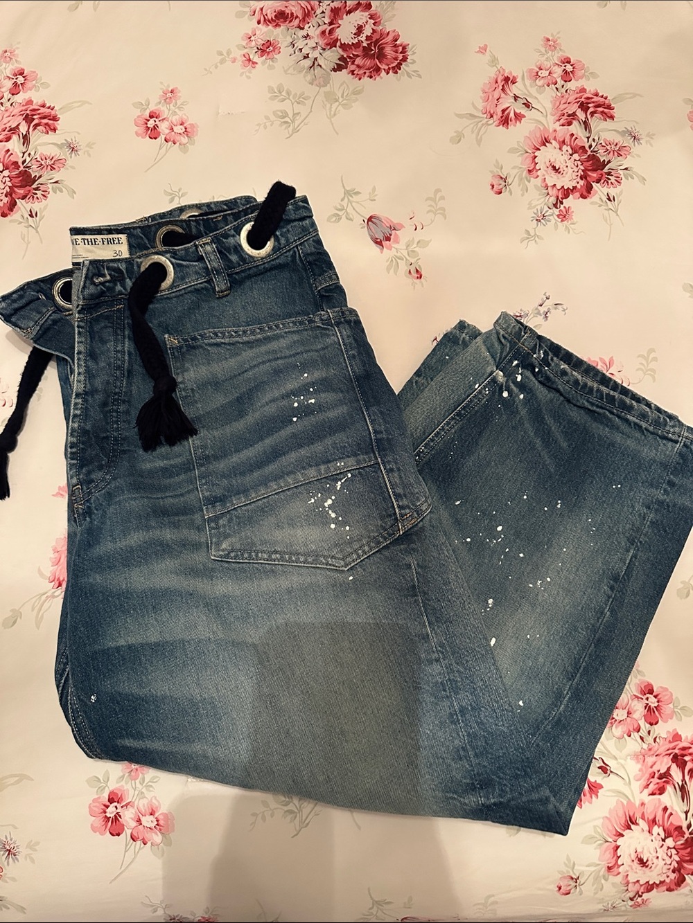 Women’s Blue Denim Jeans with Drawstring Waist Barrel style